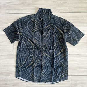 TANOA Hawaiian Button-Up Shirt 🔥